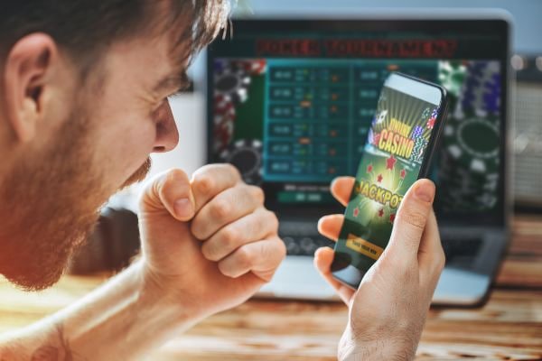 Tampilan menu permainan live casino giototo dengan dealer langsung